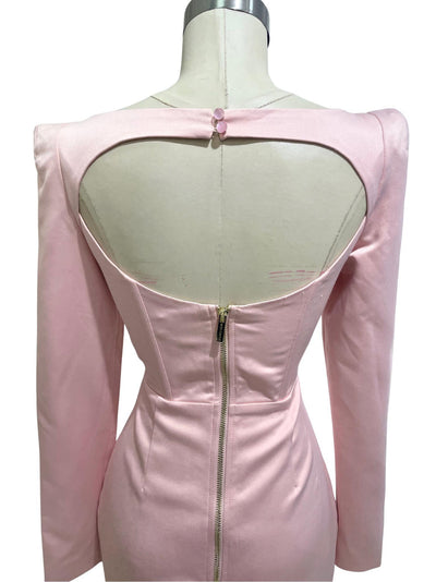 Vestido Rosado Elegancia Esculpida